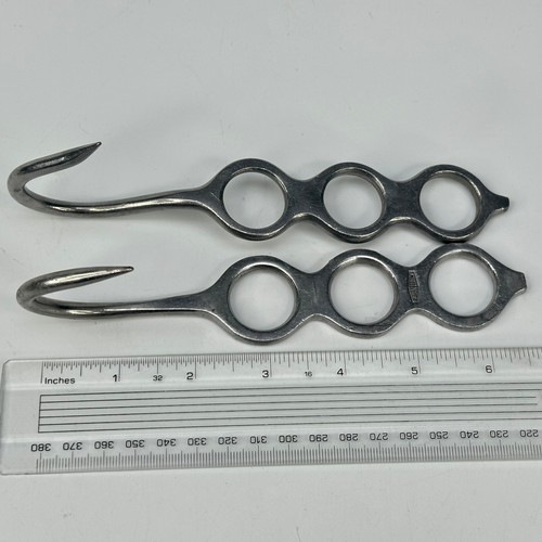Vintage French Pair of Traditional Hanging Metal Butchers Hooks, Kitchen Display - Picture 14 of 14