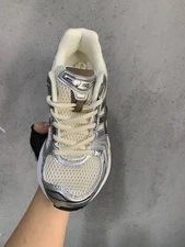 Trending Gel Keyano 14 Black Cream Metallic  Plum Running Shoes Used Men’s 7-7.5