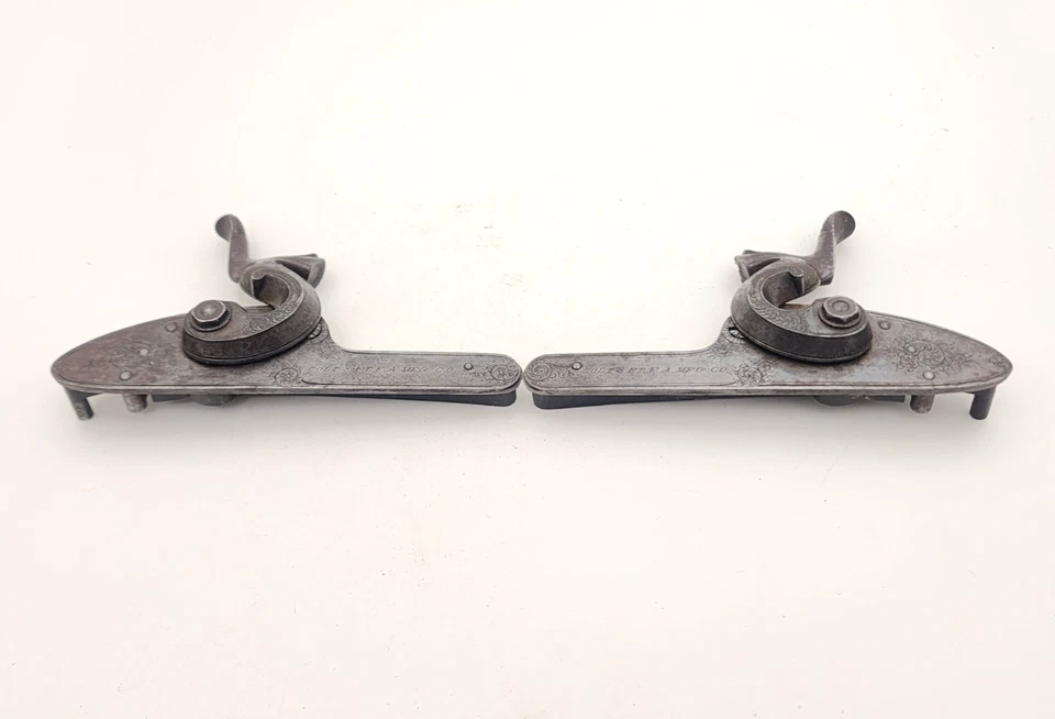 Antiguo par de placas de bloqueo lateral de escopeta Colt Hammer grabadas a juego de 1878 Foto 4 de 4