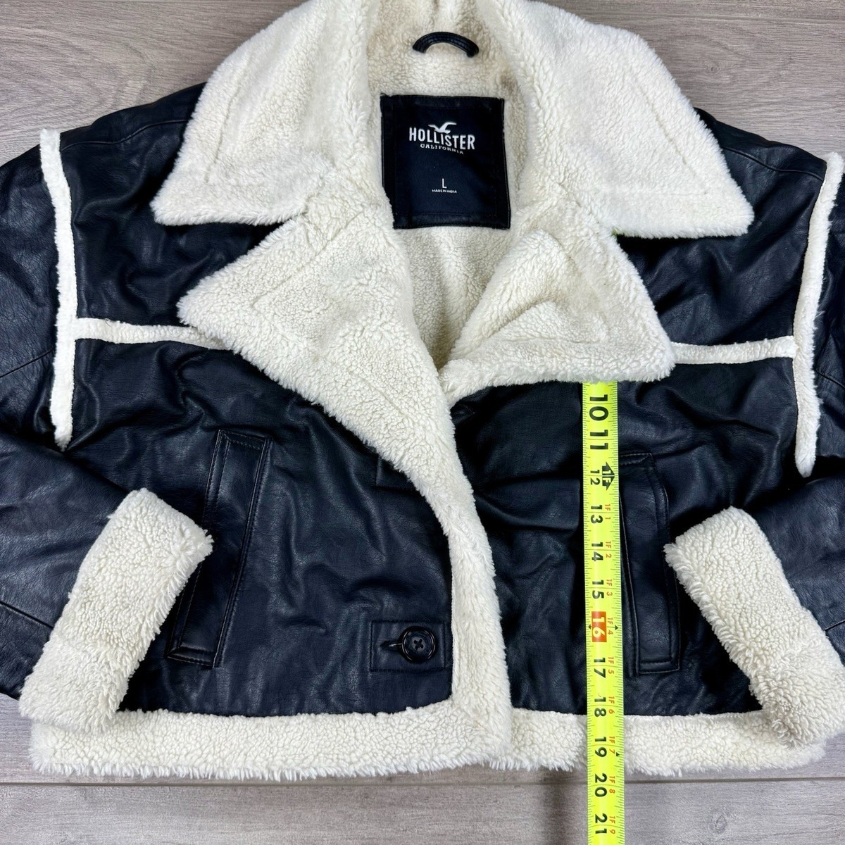 sho Hollister California Faux Leather Sherpa Lined Bomber Crop Jacket