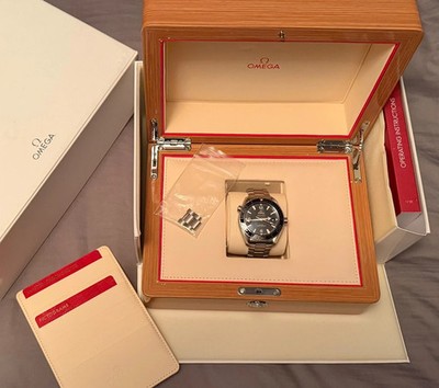 OMEGA Seamaster Planet Ocean 43.5mm  215.30.44.21.01.001