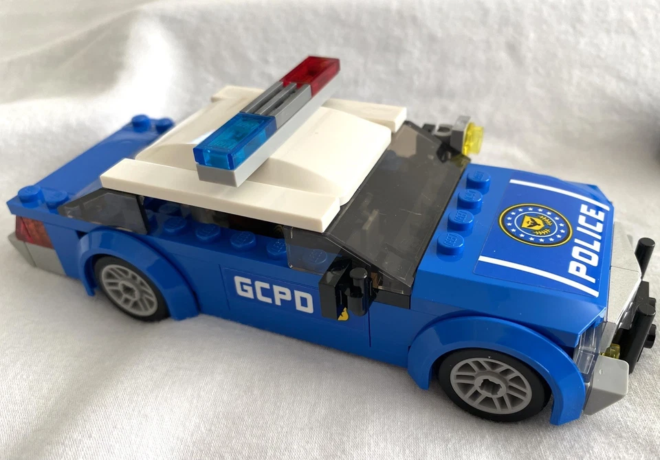 LEGO Batman Lot Riddler Chopper, Bat Chopper, GCPD Squad Car, Cat Cycle, USED - Image 3 of 4