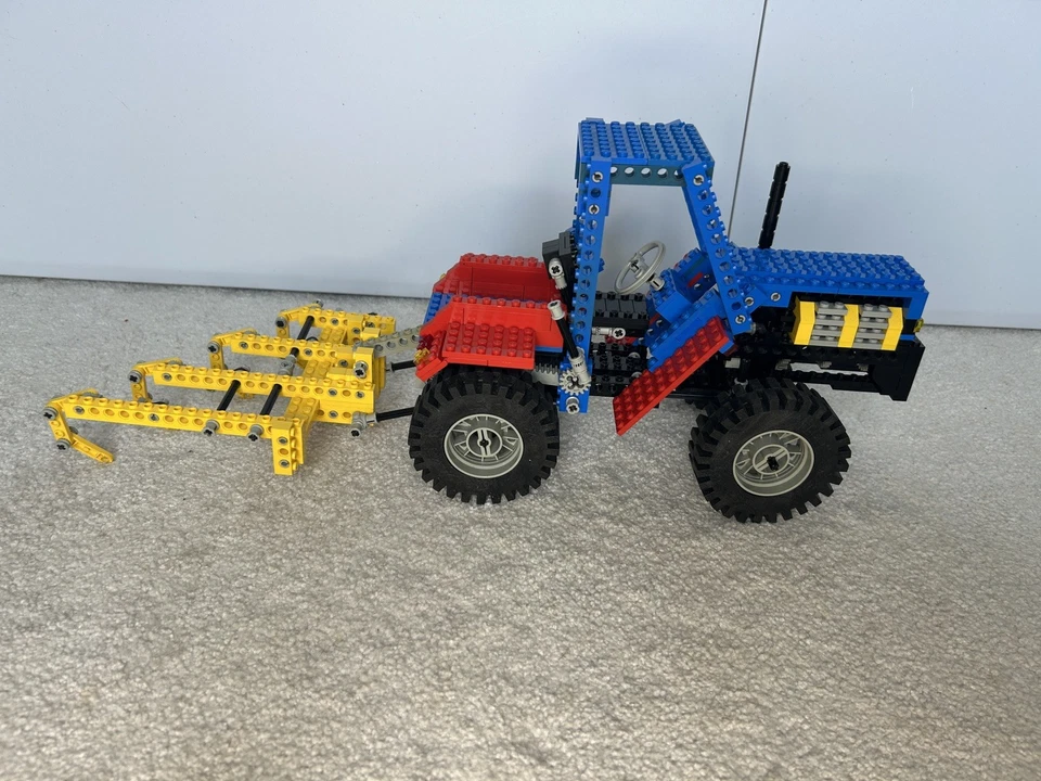 LEGO Technic 8859 Tractor, photo 4 of 5