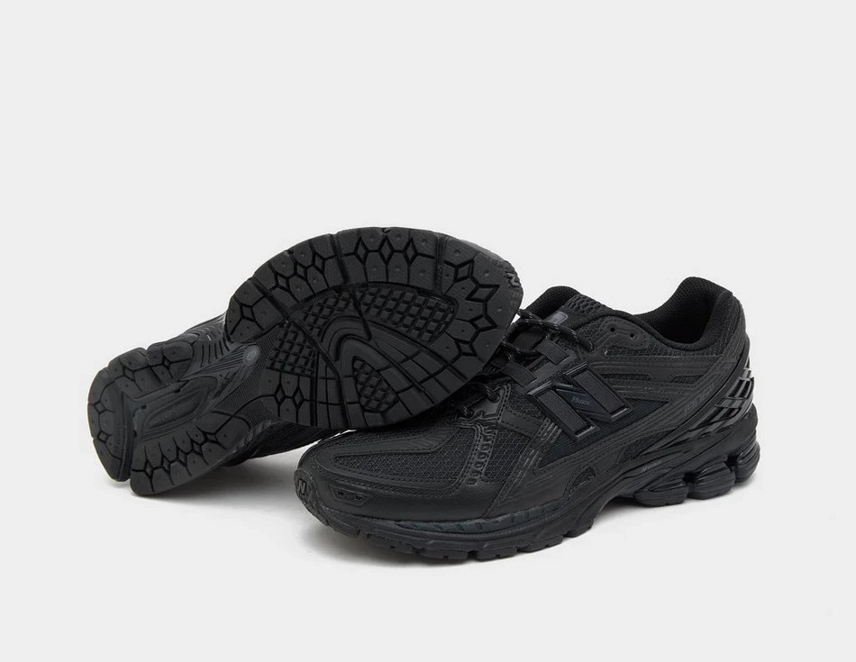 New Balance 1906U Trainers Men's Shoes in Black thumbnail 6