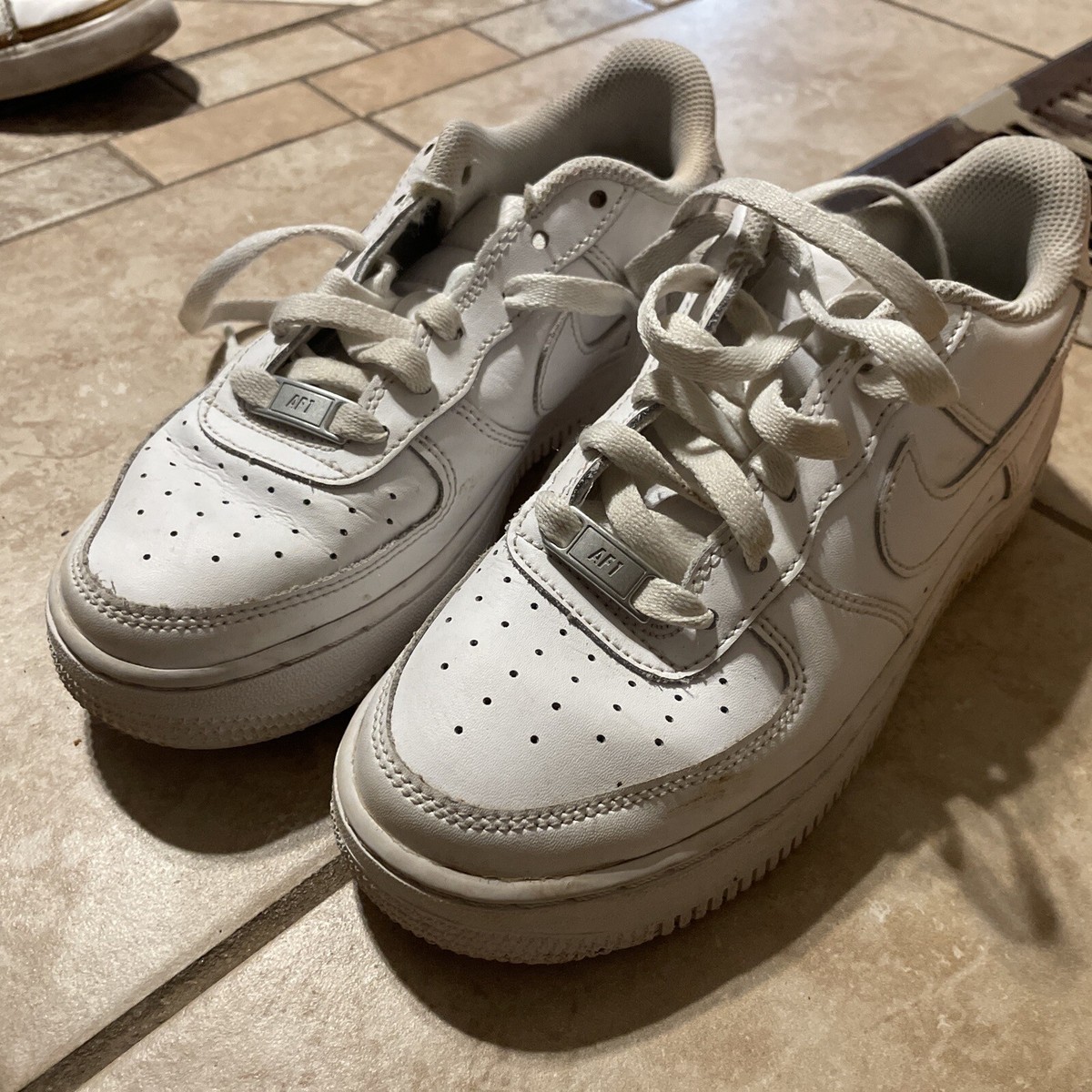 air force 1 size 4 white