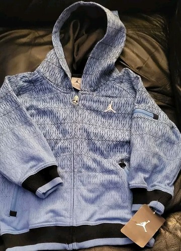 New Jordan Jumpman Hoodie Youth Size 5 * New WITH TAGS * - Picture 3 of 7