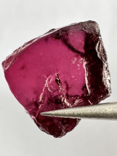 8.4 Ct Natural Purple Garnet - Picture 1 of 14