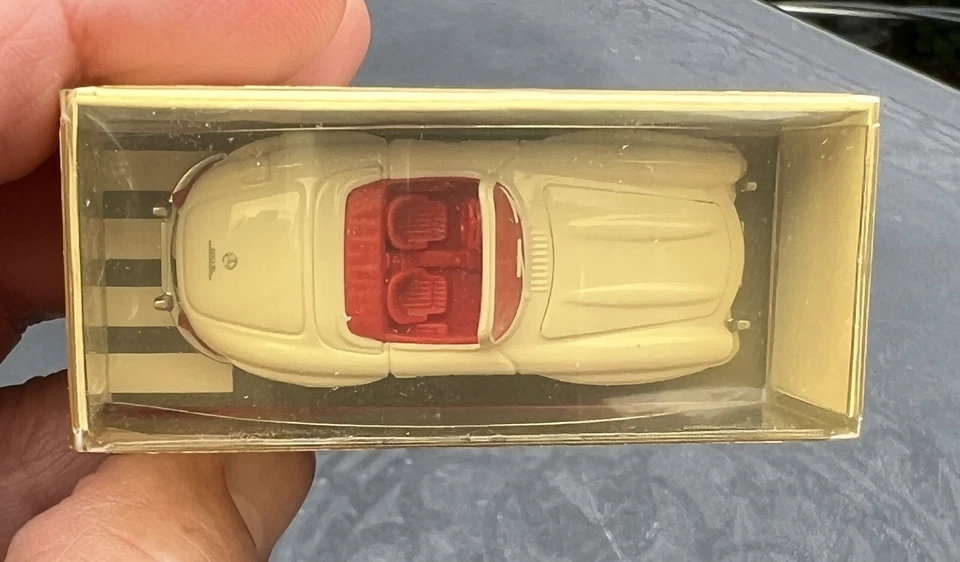 Wiking MERCEDES BENZ 300 SL Souvenir Car for 2011 Toy Fair - One of 750 - NRFB - Image 3 of 4