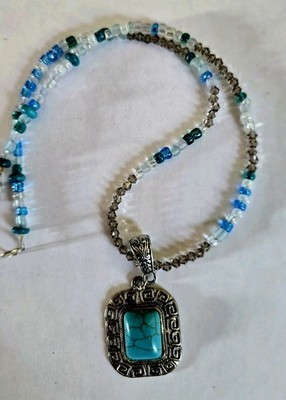 UNIQUE BOUTIQUE ORIGINAL SWAROVSKI BEAD MEETS SEED BEAD CREATING THIS NECKLACE