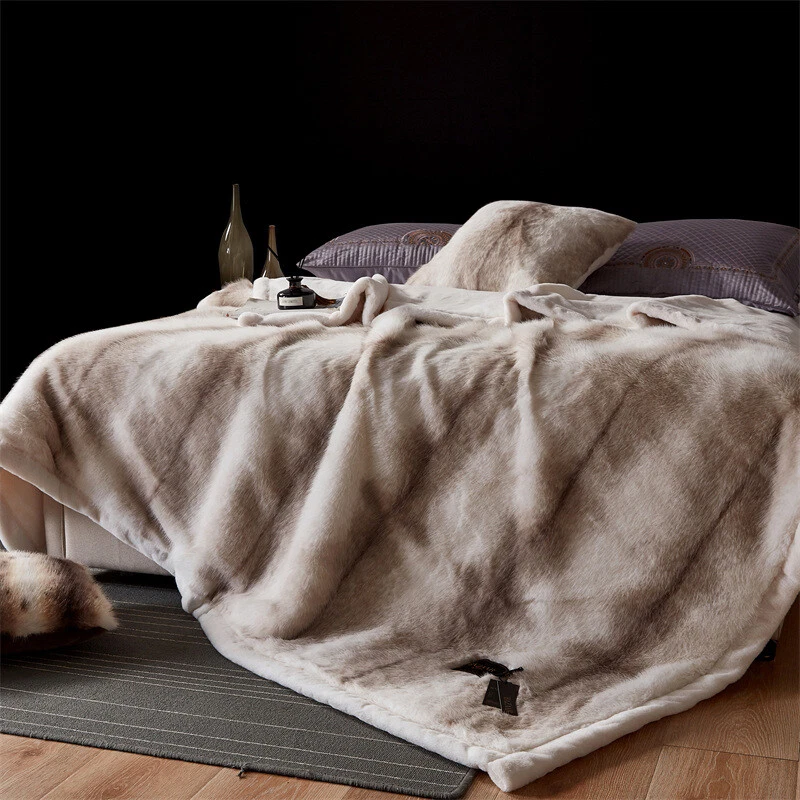 2 Layers Imitation Fur Blanket Wedding Blanket Thermal Blanket Thicken 5.6kg - Image 2 of 4