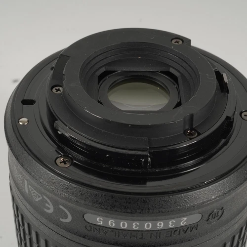 Nikon AF-P 18-55mm f/3.5-5.6G DX VR NIKKOR Zoom Lens - Picture 5 of 5