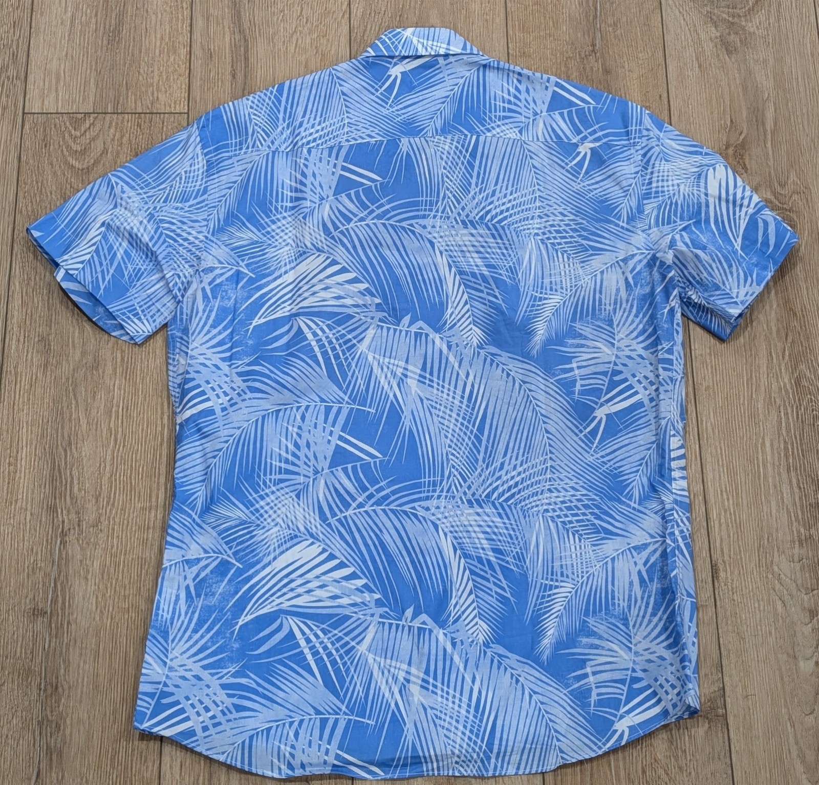 Mens Bertigo Leaf Pattern SS Button Up Shirt Blue… - image 3