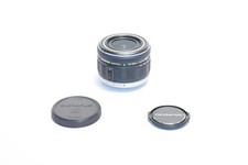 Topzustand! Olympus 14-42mm F3.5-5.6 L ED Zoom Objektiv +12. M. Gewährleistung