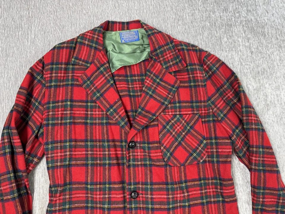VINTAGE Pendleton Jacket Adult Medium Red Tartan Plaid Wool Flannel Hunting 60s - Image 2 of 4