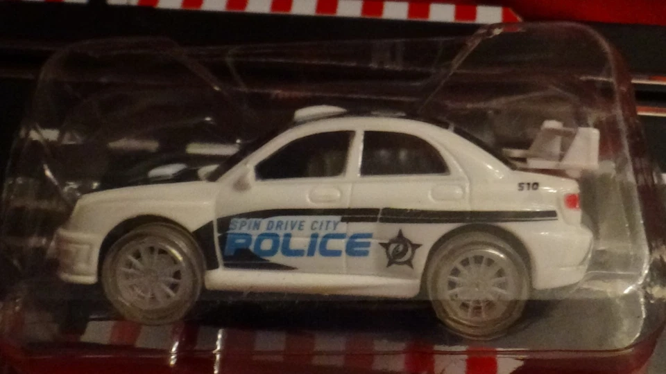 Escala 1:43 Spin Drive POLICE SLOT CAR NOS, Ruedas Iluminadas (LISTO PARA CARRERAS) Foto 2 de 4