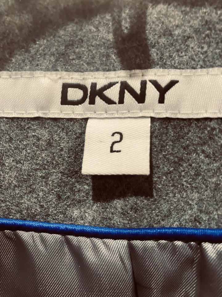 Abrigo DKNY Mezcla de Lana Asimétrico Polar Recortado Gris Talla 2 Cremallera y Bolsillos Foto 3 de 4