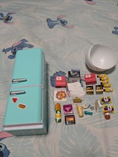 Zuru Mini Fridge with Bonus Assorted Minis