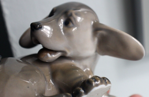 Vintage DENMARK Royal Copenhagen Porcelain Dog Figurine 1407 - Picture 3 of 13