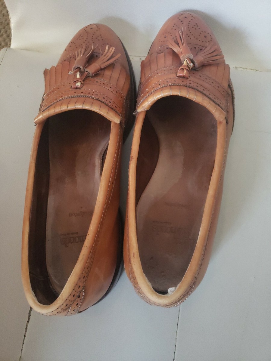 Allen Edmonds Bridgeton Tan Kiltie Tassel Loafer Size 9.5B  display picture 2