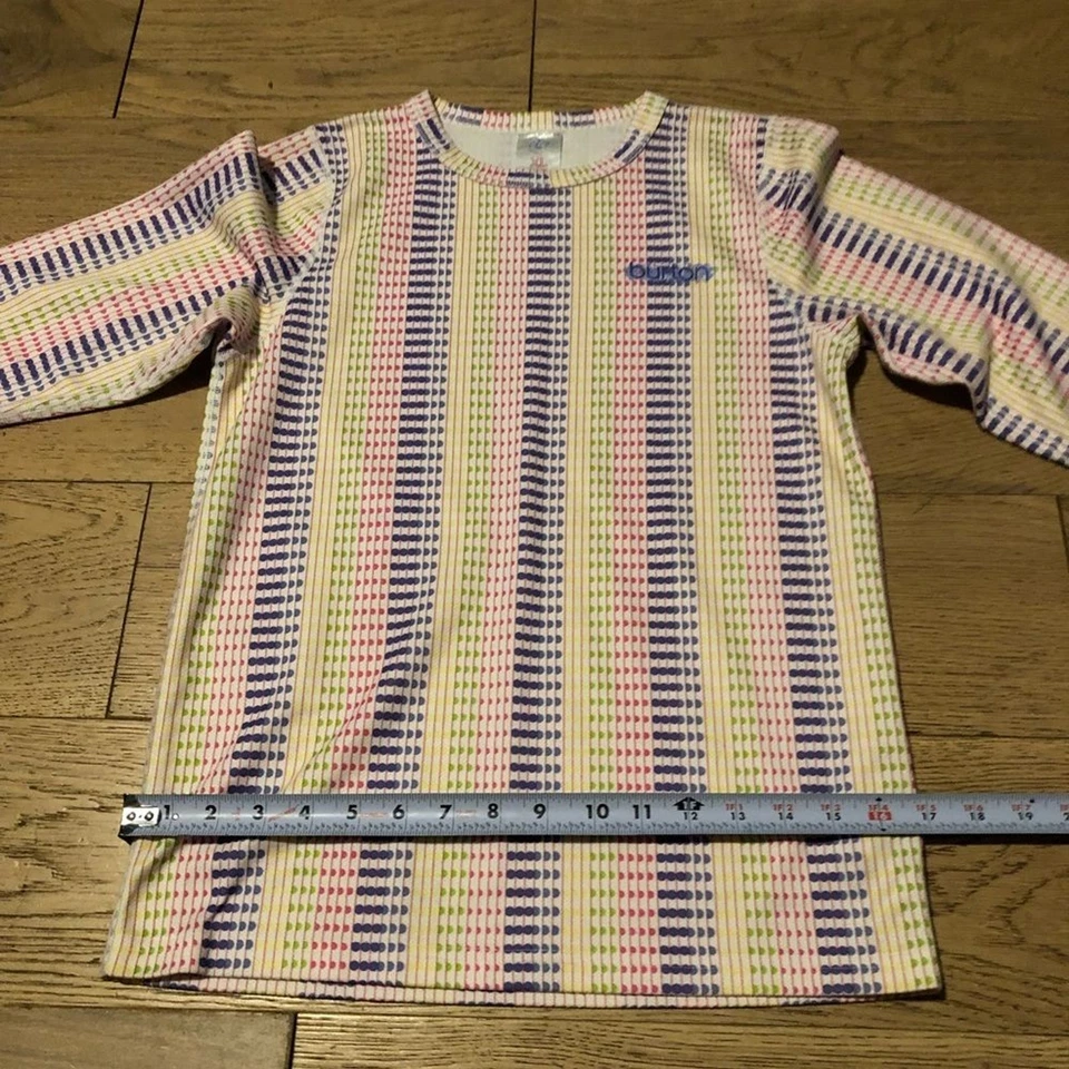 Camisa Burton Dry Ride XL para niñas Foto 4 de 4