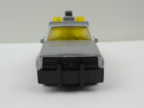 2023 Matchbox City Drivers II GMC Wrecker (Silver 70th Anniversary) - LOOSE - Picture 5 of 7