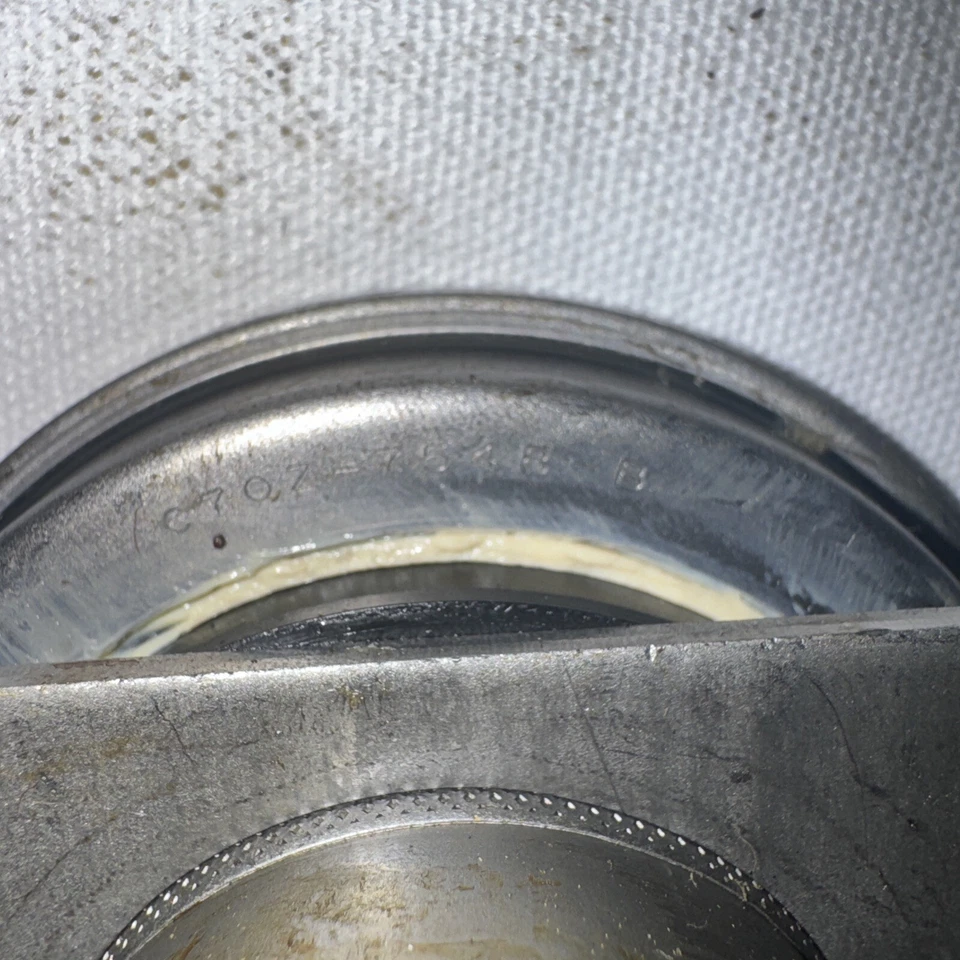 Cojinete desechable Perfection ST-1722 C7AZ-7548-B 1968-1971 Ford Mustang Foto 3 de 3