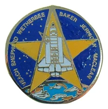 PIN enamel vtg NASA Space Shuttle STS-52 - COLUMBIA - Baker Jerrigan Wetherbee 