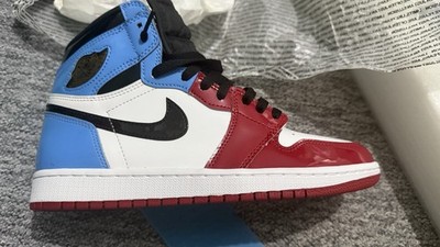 Air Jordan 1 Retro High OG Fearless UK 7 Neu, Original Air Retro Blau, Weiß