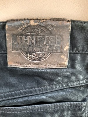 Herrenjeans Nubuk Leder schwarz, Marke John F. Gee, Größe 52, US Größe 38/32