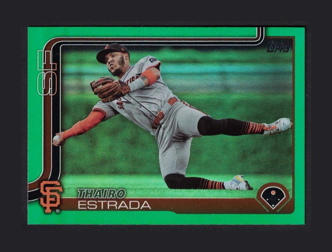 2025 Topps Series 1 Green Rainbow #2 Thairo Estrada #/99
