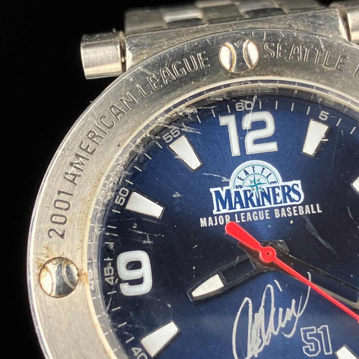 2001 Seattle Mariners Ichiro Suzuki Commemorative Blue Dial Date 2001 Seattle Mariners Ichiro Suzuki Commemorative Blue Dial Date