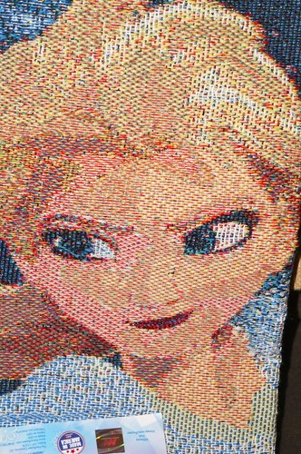 Disney FROZEN Queen of Ice Tapestry Throw Blanket Elsa"Blue Multi" 48" x 60" NWT - Picture 4 of 8