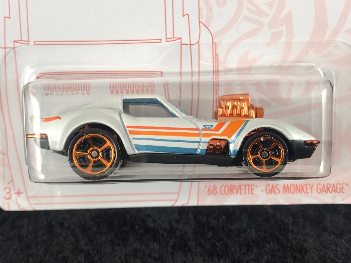 Hot Wheels 2020 52d Anniversary Pearl & Chrome '68 C3 Corvette Gas