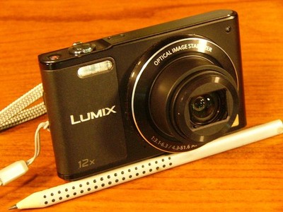 @@@@@@  Digital-Camera LUMIX SZ10, absolut neuwertig, Zubehörpaket  @@@@@@
