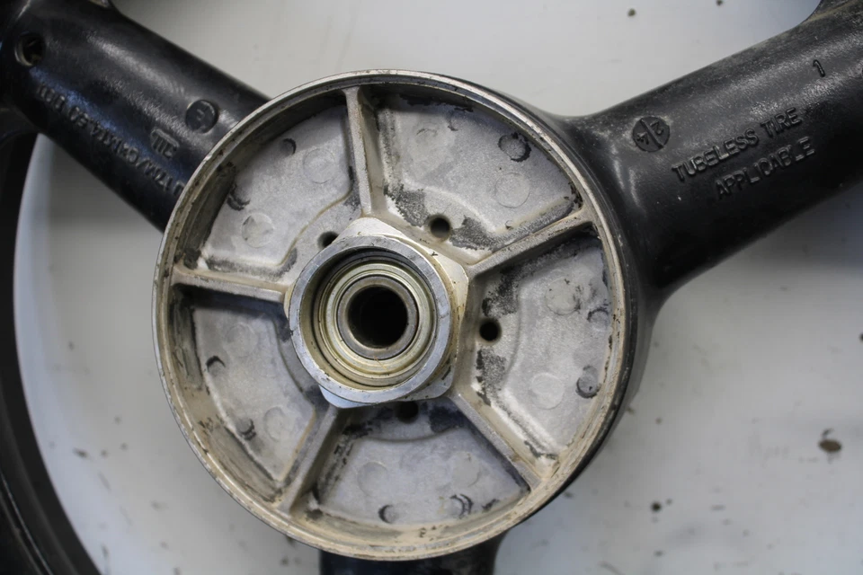 07-08 SUZUKI SV650 RODA TRASEIRA ARO TRASEIRO BB316 - Imagem 2 de 4