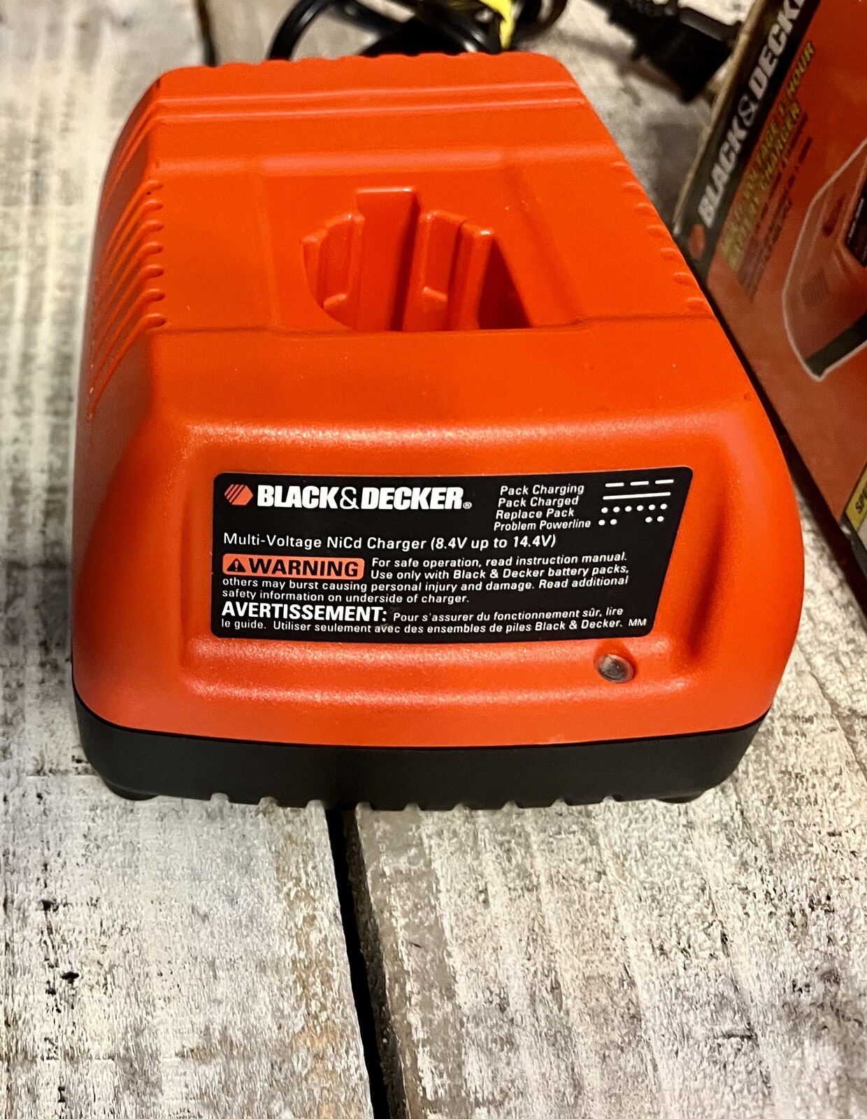 Black & Decker PS1MVC Fast MultiVoltage NiCd Battery Charger 8.4V14