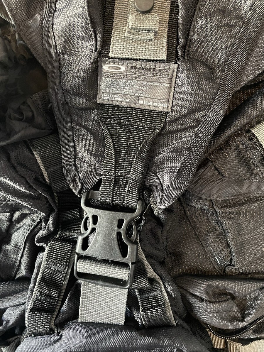 Oakley Tactical Field Gear AP Black Backpack | eBay