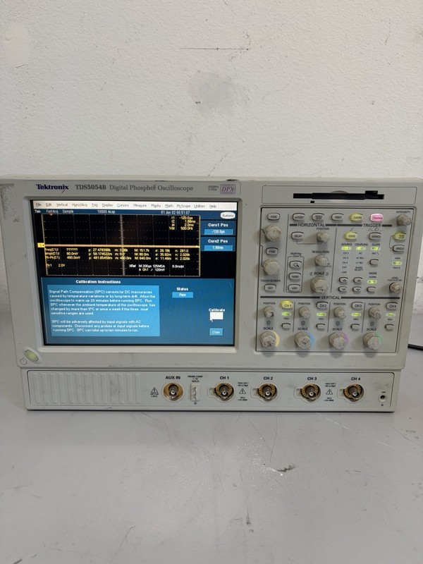 Tektronix TDS5054B  Oscilloscope, 500MHz 4-Channel 5Gs/s
