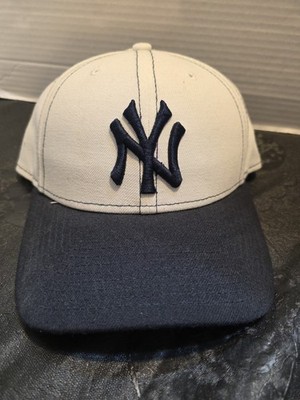New York Yankee New Ball Cap Snap Fit New Era 9 Forty Baseball Hat White