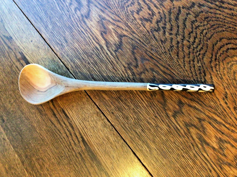Vtg  African Kenyan Hand-Carved Olive Wood Stirring Spoon w Cow Horn Handle 15”