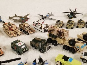 Galoob Micro Machines Military Lot 71 Planes Tanks Jets Trucks Soldiers Boat 