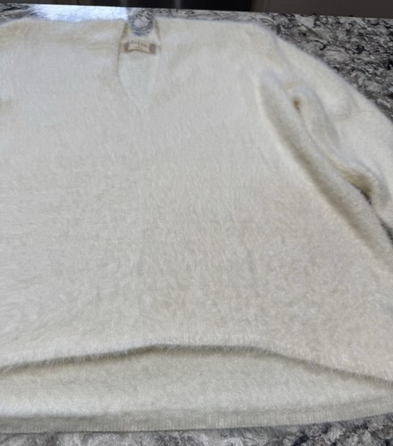Stunning Altar'd State Cashmere Feel Soft Sweater Ivory Sz Large - Picture 4 of 12