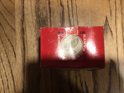 Honda CB450 K4 piston kit NOS 13101-292-000 std bore - Bild 3 von 3