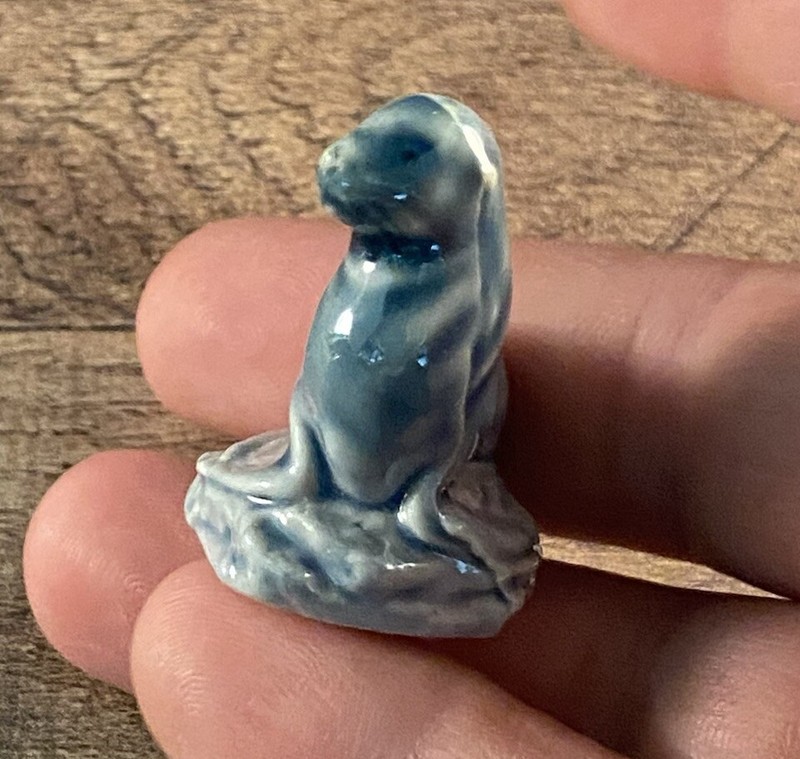 Wade England Figurine Light Blue Seal 