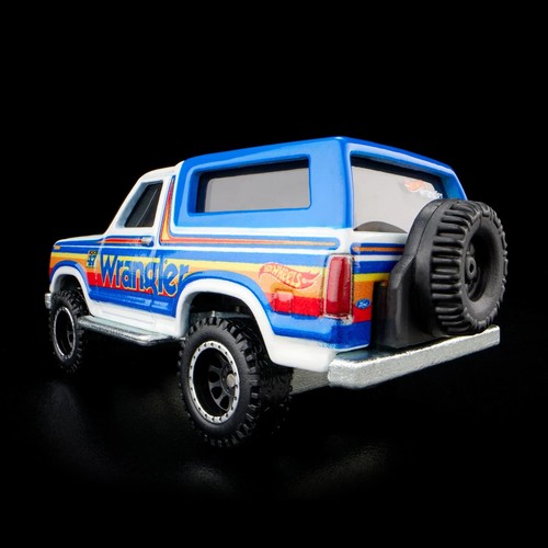 Hot Wheels Collectors Wrangler 85 Ford Bronco - Picture 8 of 15