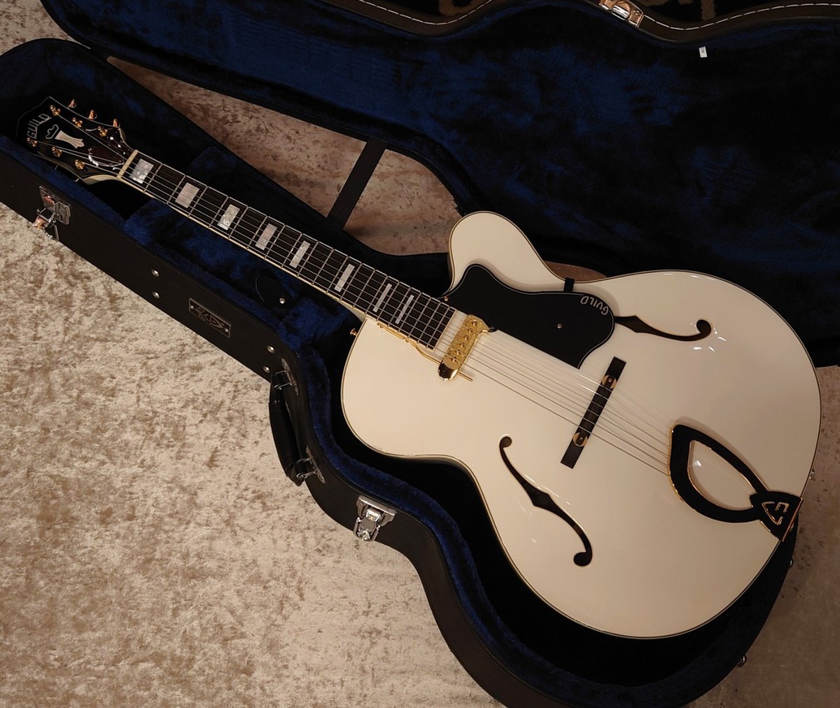 Guild A-150 Savoy Special Snowcrest White 2019 Used Electric Guild A-150 Savoy Special Snowcrest White 2019 Used Electric