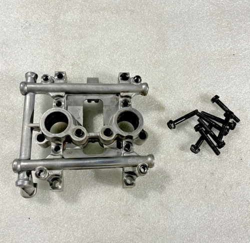 1997 Kawasaki ZX600E ZZR 600 Motor links Nockenwellendeckel, Ölgalerie mit Schrauben