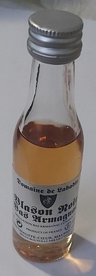 Mignonnette de Bas-Armagnac, ein prestigeträchtiger Traubenbrand, hergestellt in