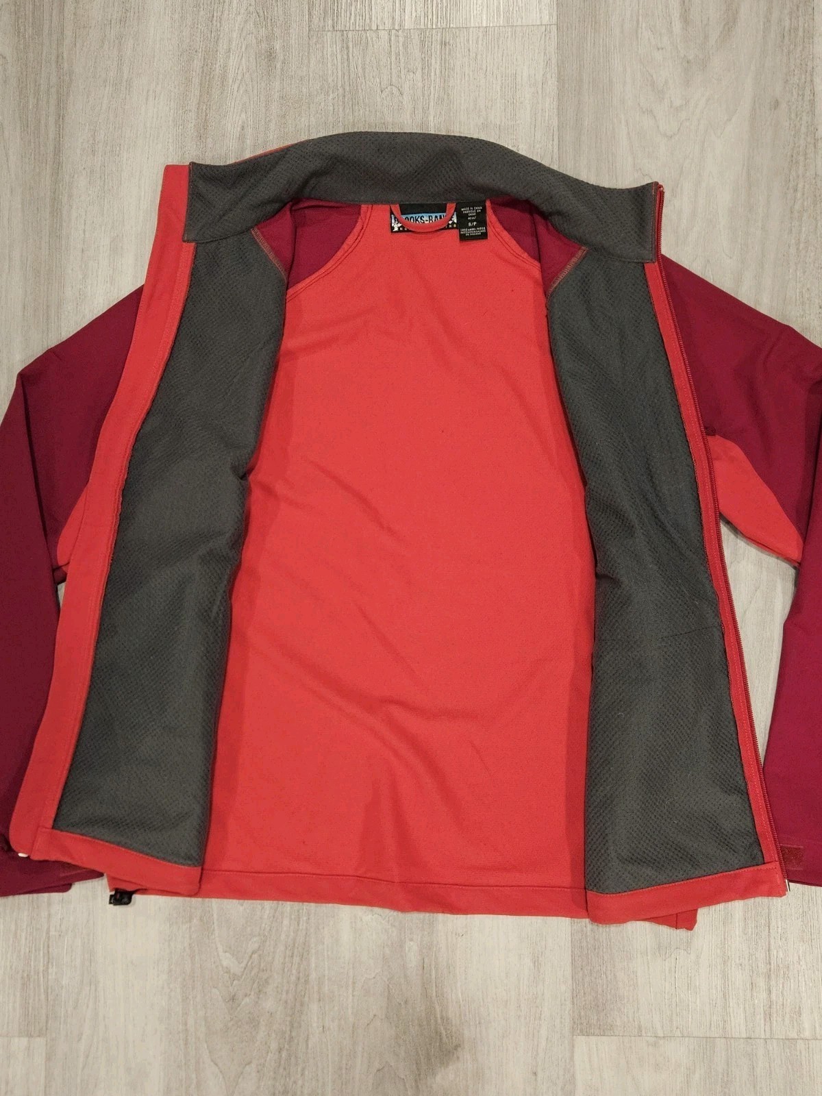 Brooks-Range Mountaineering Softshell Jacket Size… - image 3