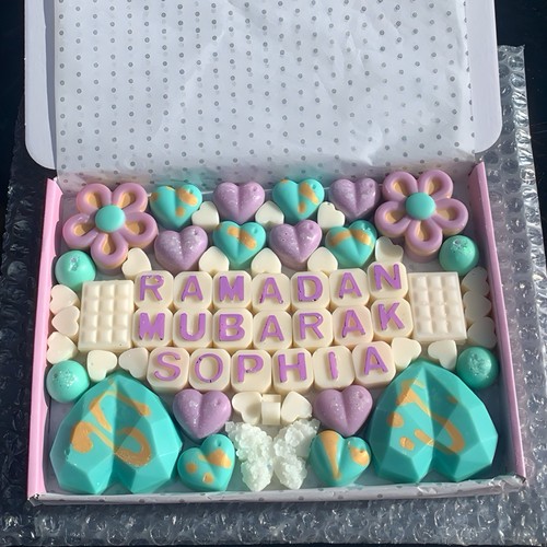 Personalised Wax Melt Gift Boxes , Over 50 Wax Melts , Comes Beautifully Packed - Picture 6 of 9